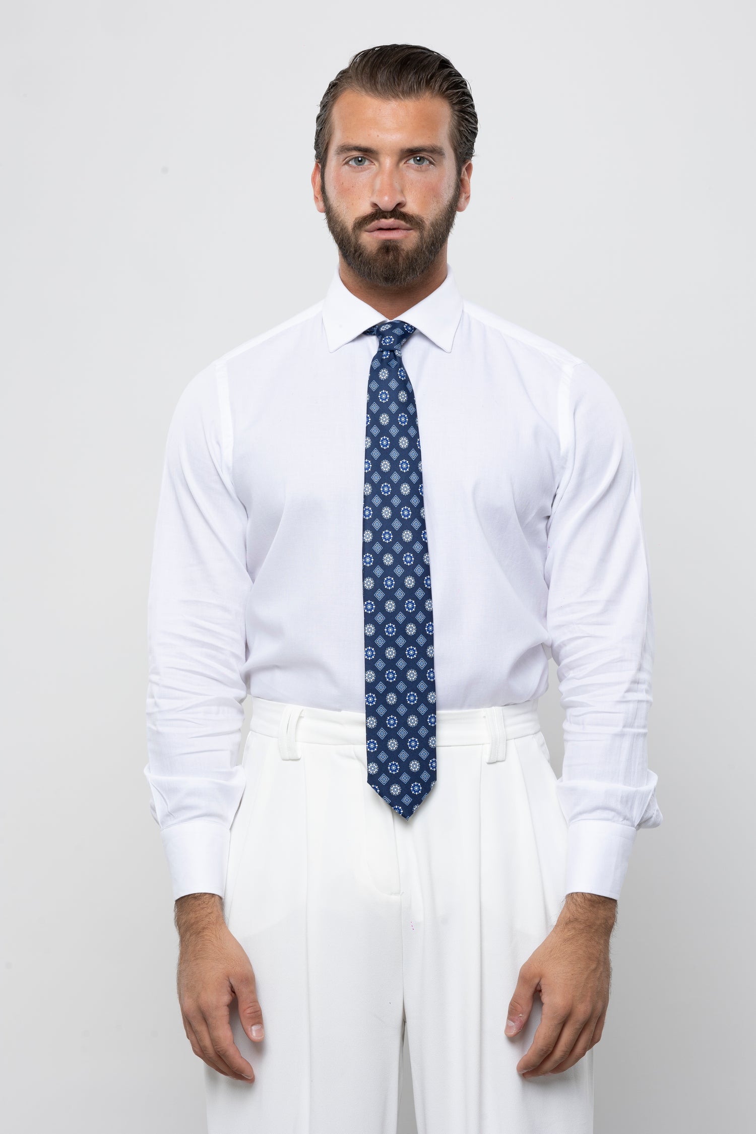 CRAVATTA 3 PIEGHE ITALIANA MOTIVO GEOMETRICO – BLU E AZZURRO
