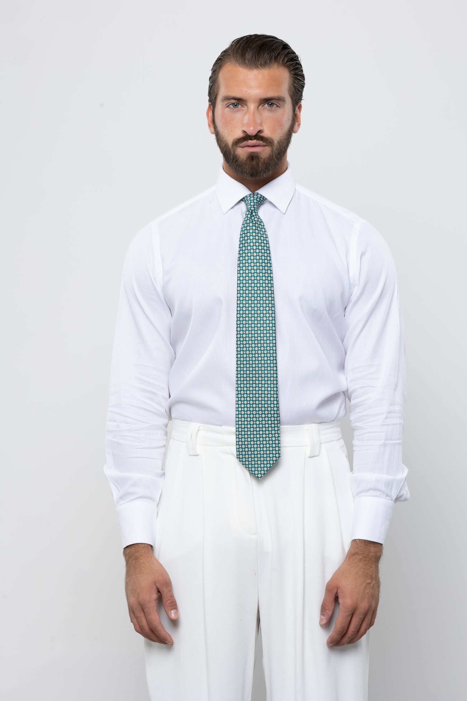 CRAVATTA 3 PIEGHE ITALIANA MICRO MOTIVO FLOREALE – VERDE E BIANCO