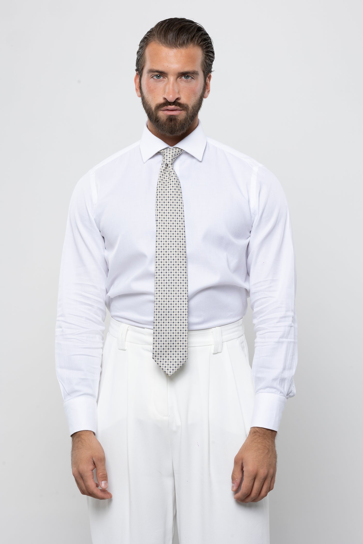 CRAVATTA 3 PIEGHE MICRO GEOMETRICA – AVORIO E BLU